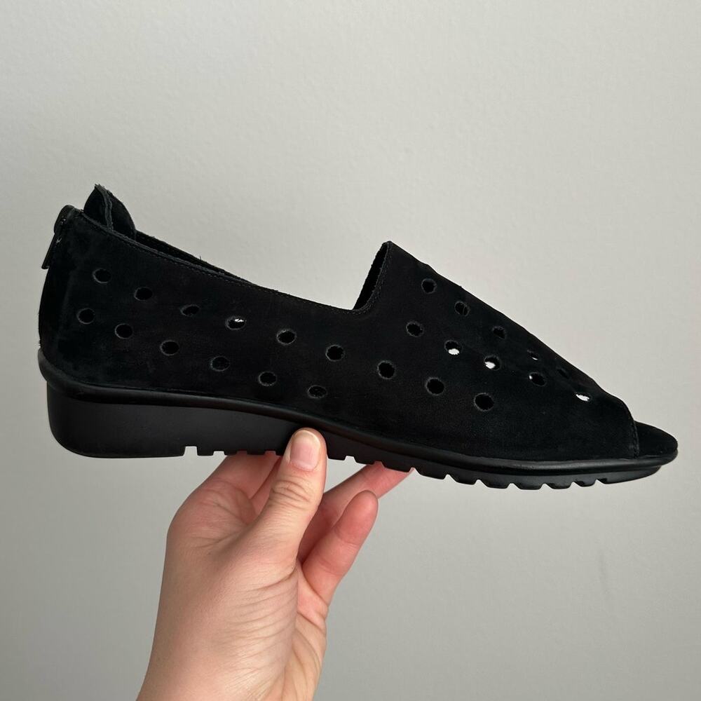 VANELi Black Cut- Out Suede Sandals Size 8.5 - Picture 10 of 11